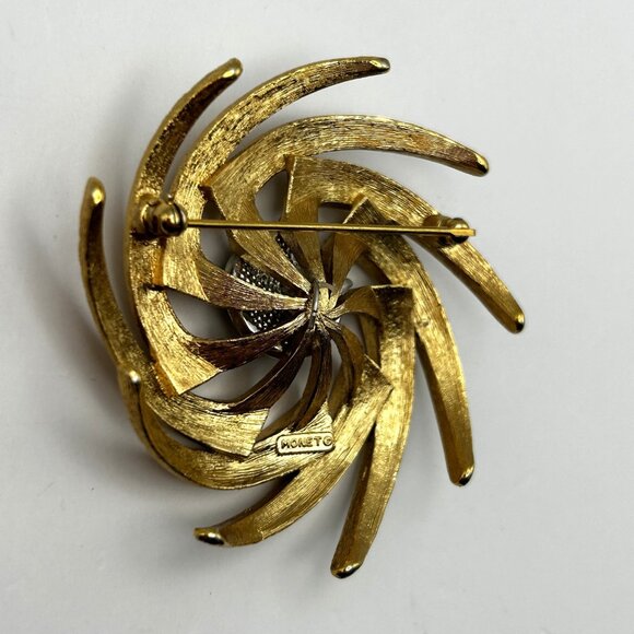 Vintage Monet Swirl Brooch Pinwheel Sunburst Rhinestone Textured Round Signed - Picture 9 of 12